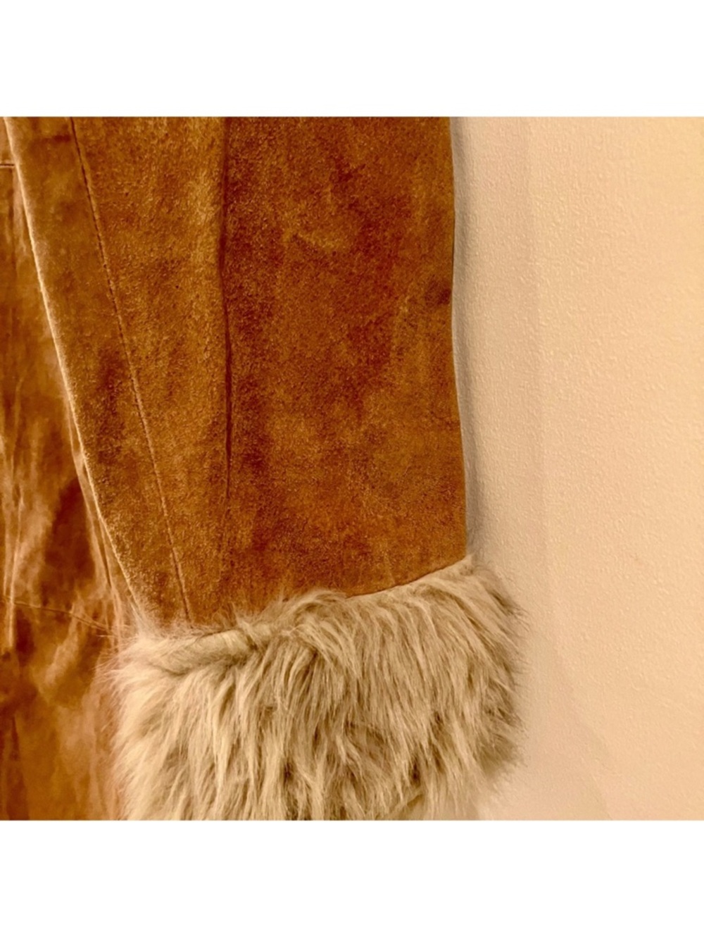 Wilson’s Leather Maxima Tan Suede Longline Coat with Faux Fur Collar - Picture 6 of 6